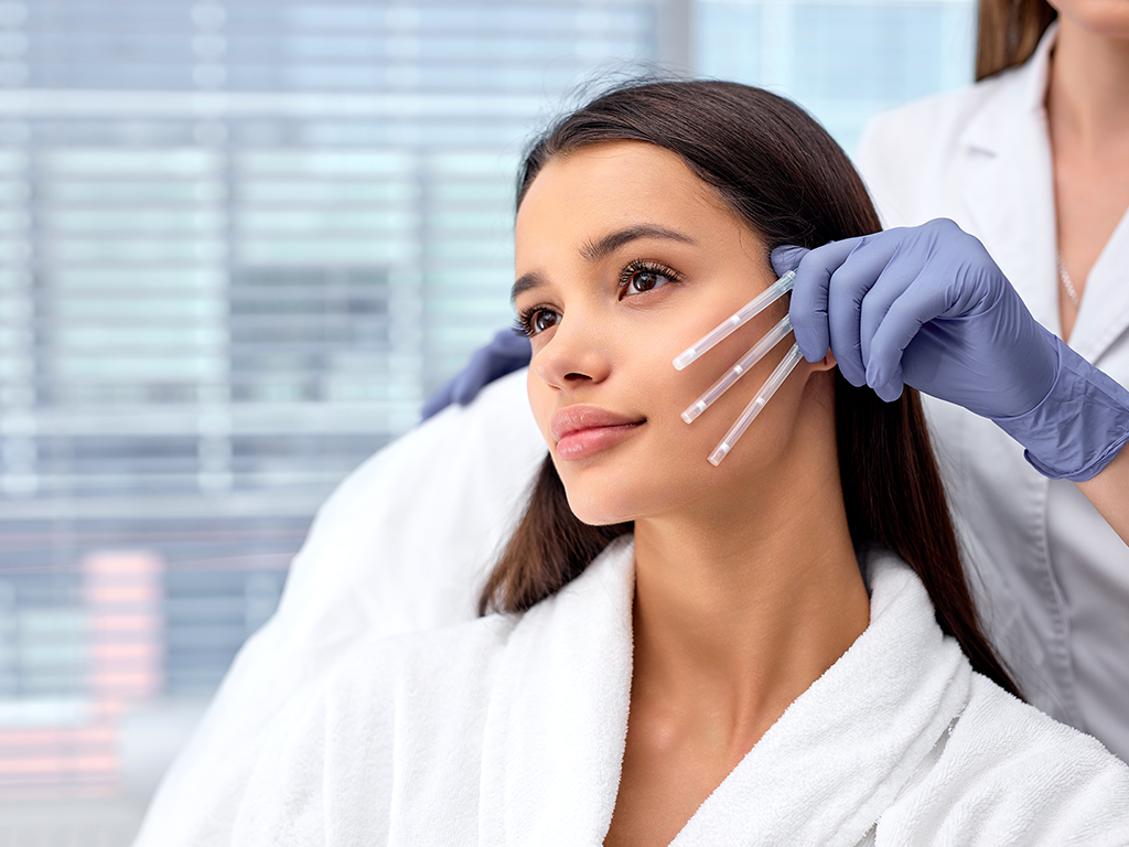 Thread Lift in Mumbai: The Non-Surgical Facelift at The Éterne Clinic