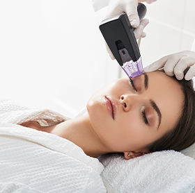 Skin Tightening Treatments at The Éterne Clinic