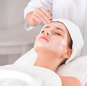 Anti Ageing Treatments at The Éterne Clinic