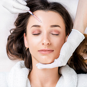 Skin Tightening Treatments at The Éterne Clinic