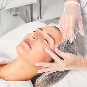 Acne treatments at The Éterne Clinic