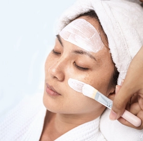 Anti-Pigmentation Treatments at The Éterne Clinic 